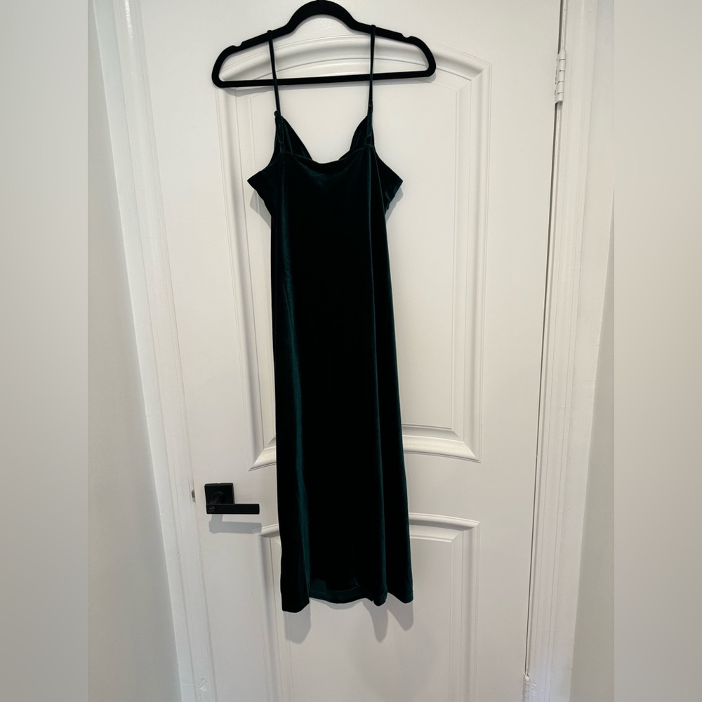 Skies Are Blue Green Velvet Midi Dress - Picture 7 of 8